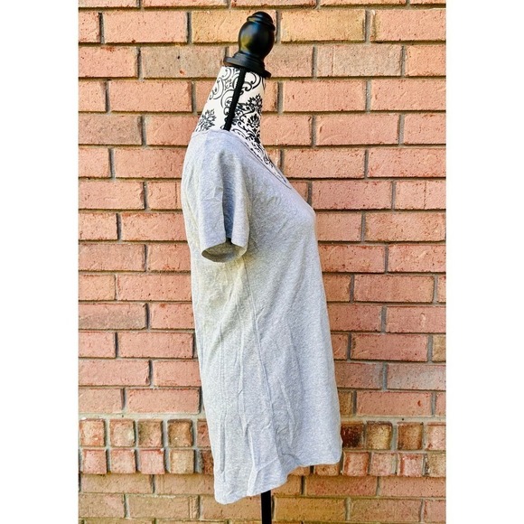NWOT Lularoe Light Gray Perfect T Size Small - Picture 3 of 9